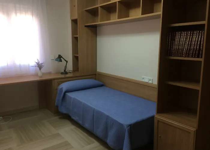 Piso Exclusivo En Zona Residencial. Manolete