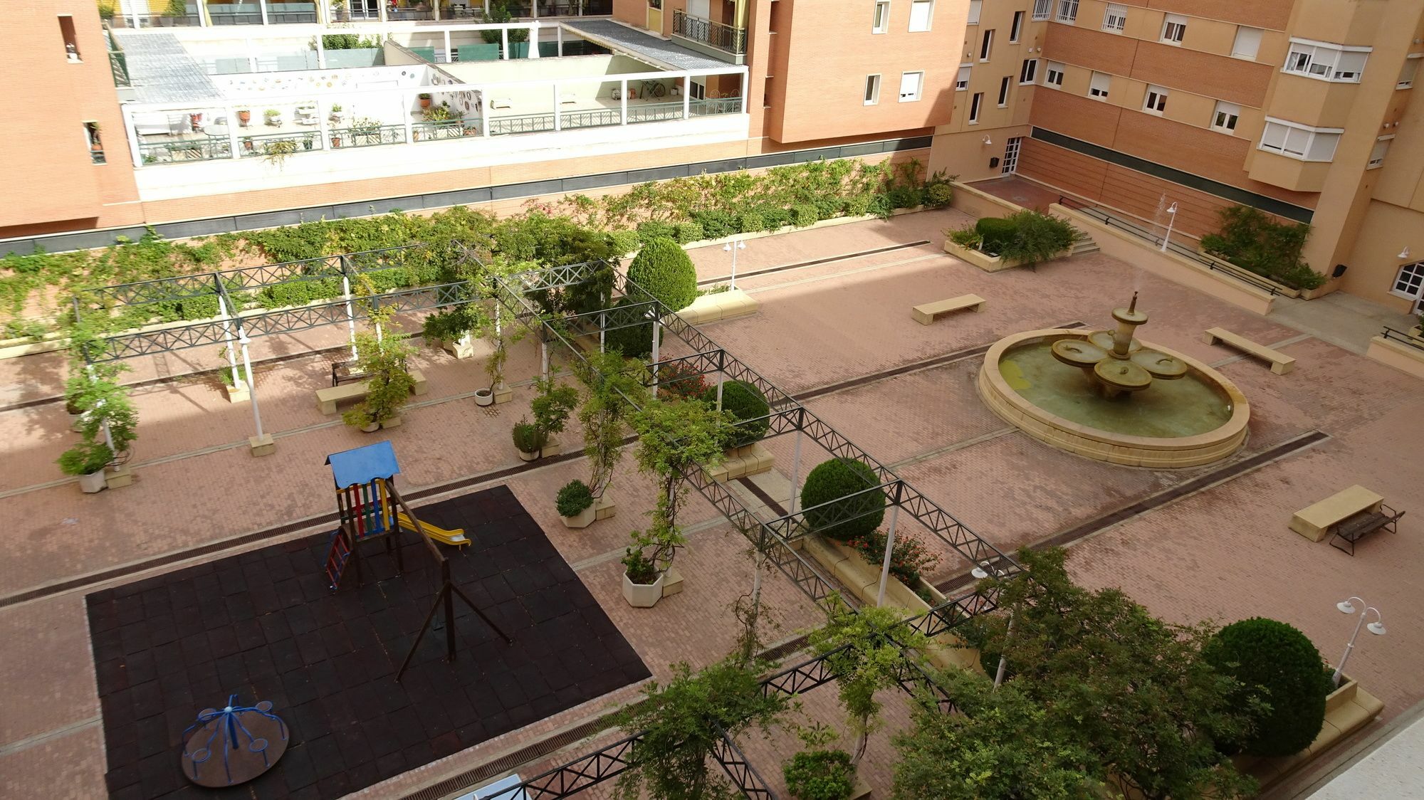 Apartamento Piso Exclusivo En Zona Residencial. Manolete *